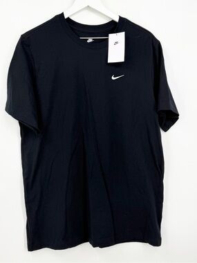Nike Embroidered Swoosh Tee Shirt Pullover Crew Neck Black Size Large